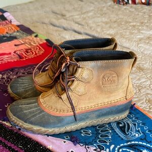 Women’s Sorel Out N About Boots Size 6.5